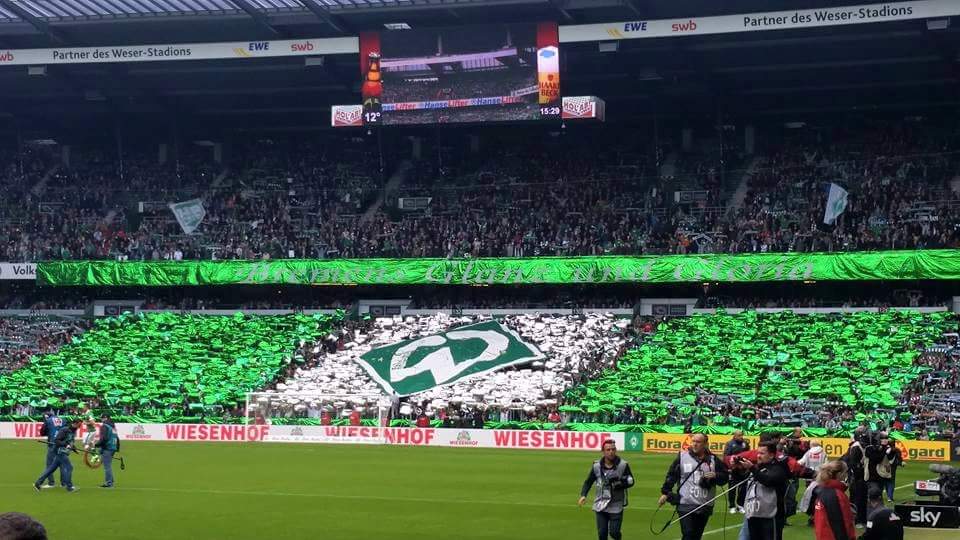 Anleihe: Fans und Unternehmen gefragt
