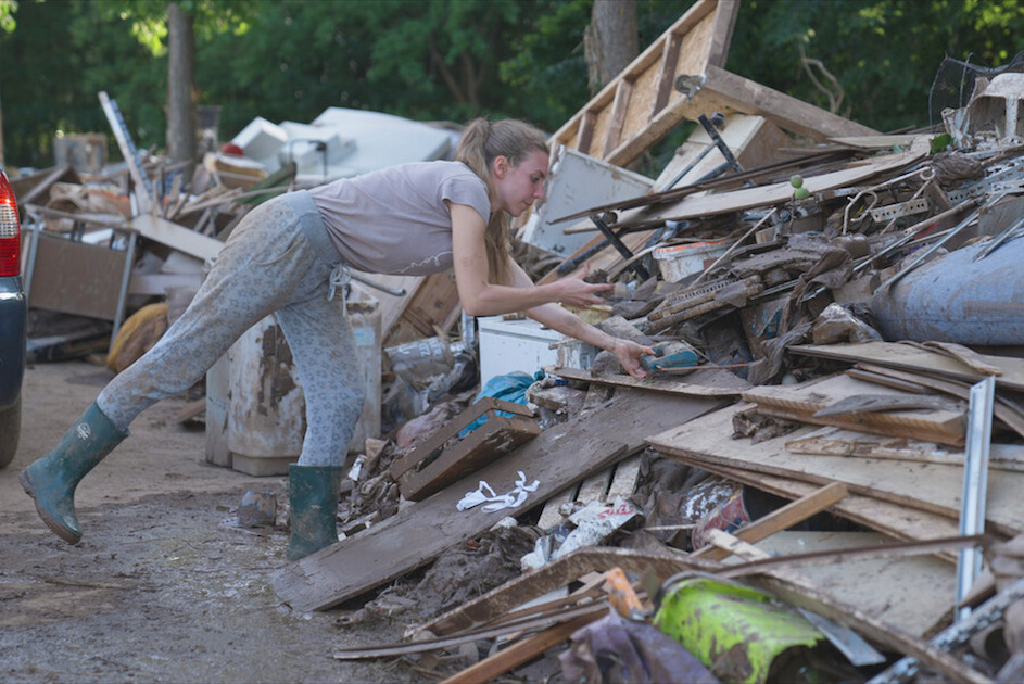 Der Schock in den betroffenen Gemeinden sitzt tief. Mindestens 181 Menschen haben durch die Unwetter ihr Leben verloren, Hunderte sind verletzt, Tausende haben ihr Zuhause oder ihre Existenzgrundlage verloren © Pressefoto Aktion Deutschland Hilft/ich-tv