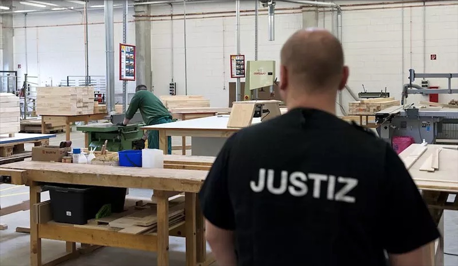 Gefangenenarbeit in der Tischlerei der JVA Burg © Justizministerium Land Sachsen-Anhalt