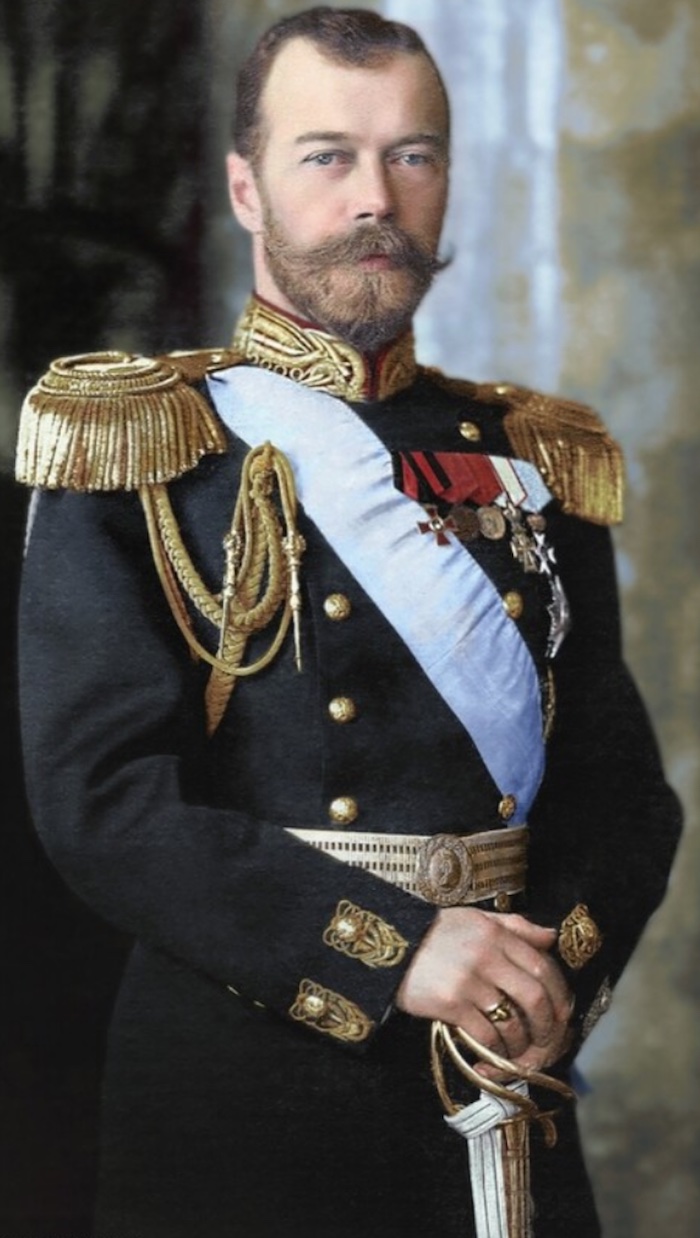 Hatte weniger Gold als Putin: Zar Nikolaus II. (1868-1918), letzter Zar des Russischen Reiches © redbubble.com