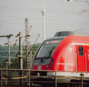 Regionalzüge waren auf viele Strecken durch das 9-Euro-Ticket überlastet 