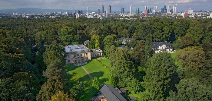 Villa Lunkewitz mit Schwimmbad im Gartenhaus © BFL Beteiligungsgesellschaft mbH