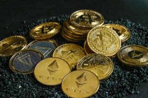Handelsvolumen mit Kryptowährungen um 50% - Bitcoin fällt weiter