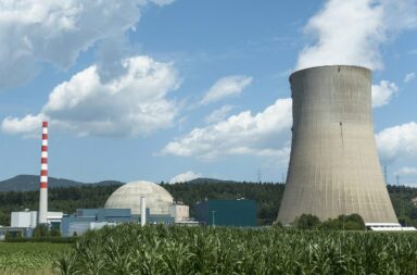 Atomausstieg zurückgenommen - Parlament stimmt für Bau neuer Reaktoren