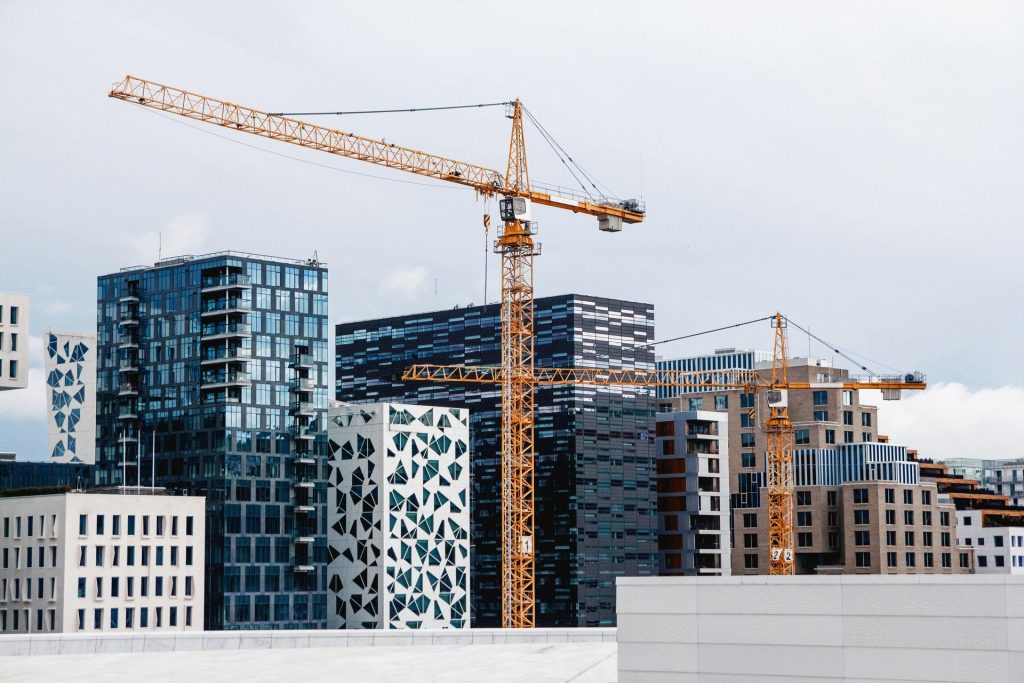 Prognose Bauwirtschaft 2024 Kann die deutsche Bauwirtschaft 2024 von staatlichen Konjunkturprogrammen und Investitionen in Infrastruktur profitieren?